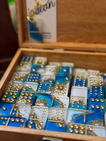 Ocean Breeze Dominoes Set